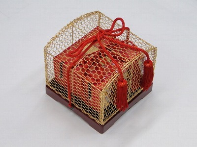 法華経、八の巻（５寸）、金網、金網台（朱）付きセットの画像