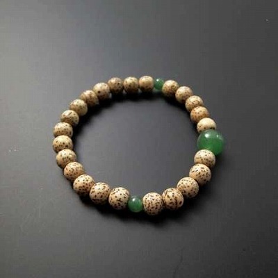 数珠ブレス 星月菩提樹 尺2玉 翡翠入りの画像