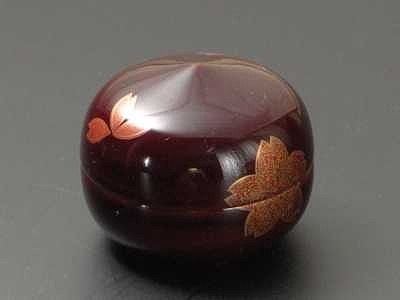 香合（お香入れ）　超小型どんぐり香合（溜塗）の画像