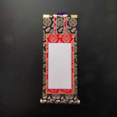 掛軸 上仕立て 20代 無地（法名軸）東紋入り の画像