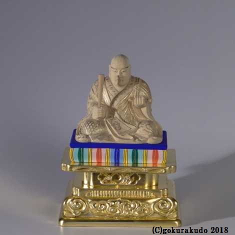 日蓮聖人像 2寸 檜 金箔台座（国産）の画像