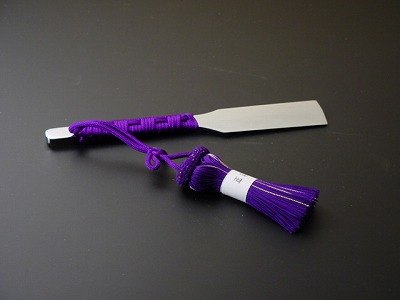 お剃刀（かみそり）（高級品）(高級正絹房付き)木箱入り、日本製(京都)の画像