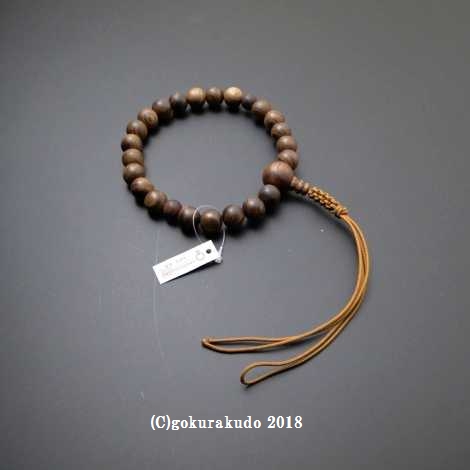 数珠 男性用 総栴檀（せんだん）主玉22個入り 正絹茶色紐房の画像