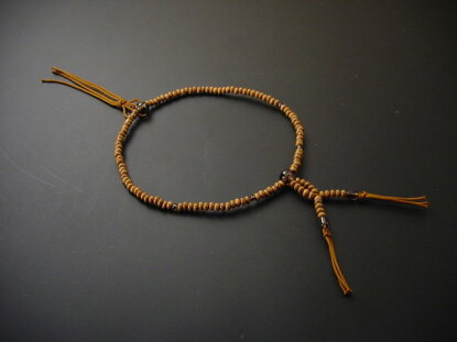 腕数珠本連タイプ 浄土真宗用 正梅 茶水晶入り 紐房の画像