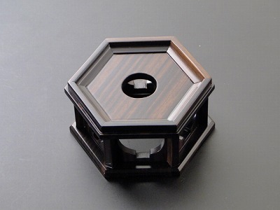 六角りん台　黒檀製　4寸の画像