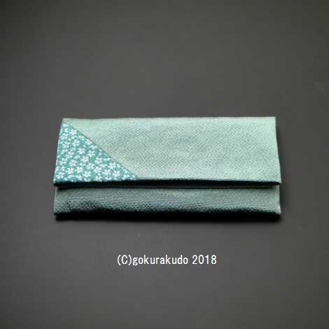 ちりめん桜小紋数珠入　グリーンの画像