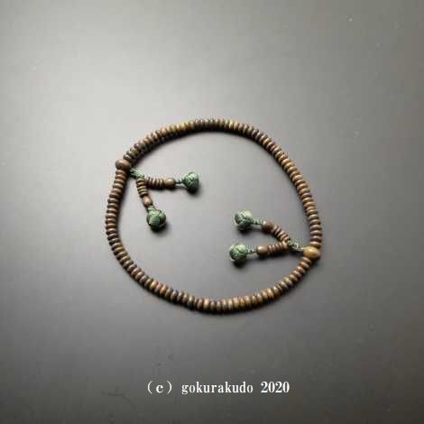 数珠ブレス 真言宗本連タイプ 総緑壇(リグナムバイター)の画像