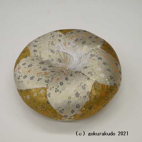 葵丸布団 13号（金茶系色）の画像