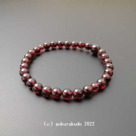 数珠 ブレス ガーネット（上級）主玉6mmの画像
