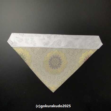 三角打敷 夏用 紗 50代 白地　1-H（中央あずき色）の画像