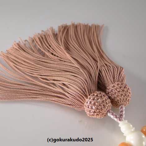 数珠　女性用　主玉は深海珊瑚Bカラー、親・２天・ぼさは白珊瑚、正絹頭付き房灰桜色-(H)の画像