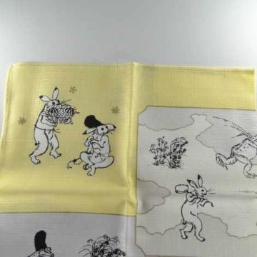 鳥獣人物戯画風呂敷〔50×50cm〕絵巻ブルーイエロー 綿100％（日本製）の画像