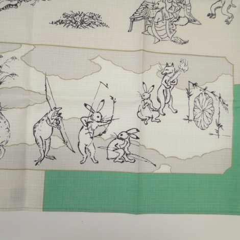 鳥獣人物戯画風呂敷〔50×50cm〕絵巻グリーンピンク 綿100％（日本製）の画像