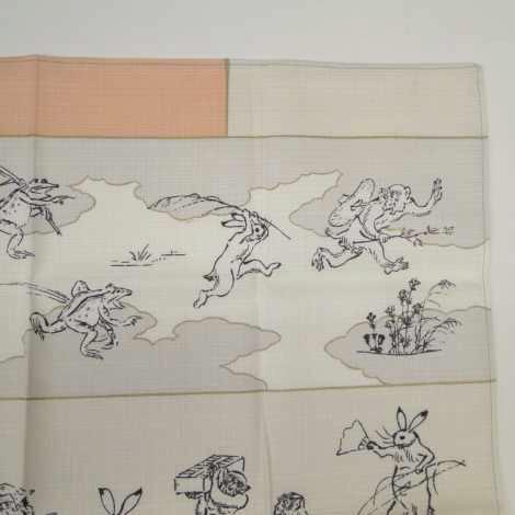 鳥獣人物戯画風呂敷〔50×50cm〕絵巻グリーンピンク 綿100％（日本製）の画像