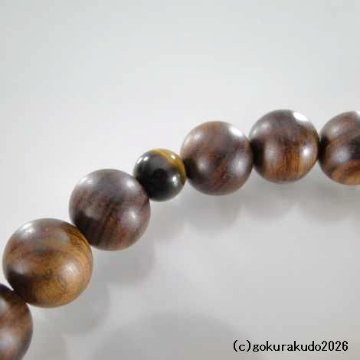 数珠 男性用 主玉(おもだま)栴檀(せんだん)22個入、2天虎目石、利休房(利休色)〔紙箱入り〕の画像