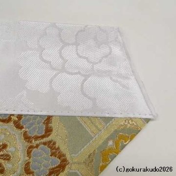 三角打敷き（金襴の布） 70代 五丁 緑系色の画像
