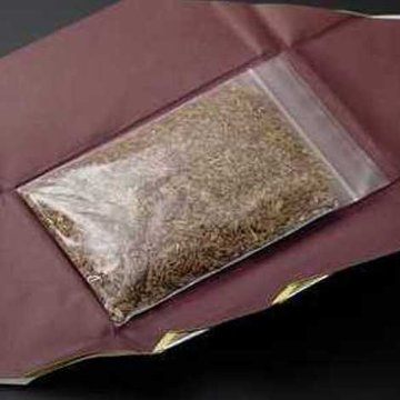 御香（お香）/沈香（じんこう）　刻み、15ｇ『銀色たと』入り（通常品）の画像