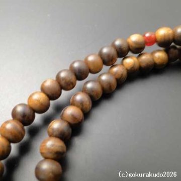 数珠 日蓮宗・法華宗 8寸 主玉(おもだま)栴檀、(親・四天・つゆ)メノウ 紫色菊房の画像