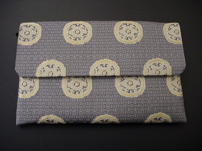 数珠入れ 龍村錦 チャック付き 6.糸屋輪宝手（グレー）  sの画像