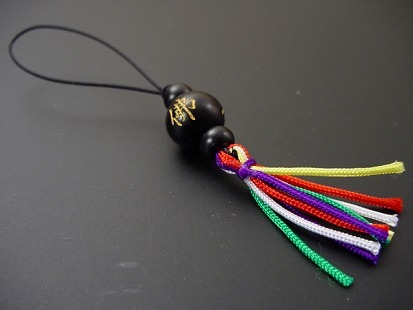 携帯ストラップ(仏法僧)黒檀製の画像