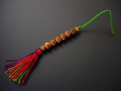 携帯ストラップ 白檀 御数珠ストラップ（緑紐）（阿弥陀） の画像