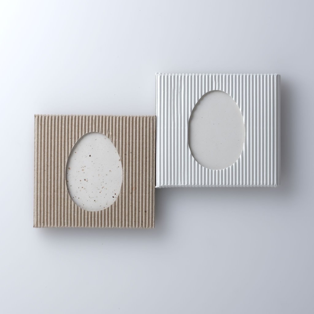 卵の殻のコースターの画像