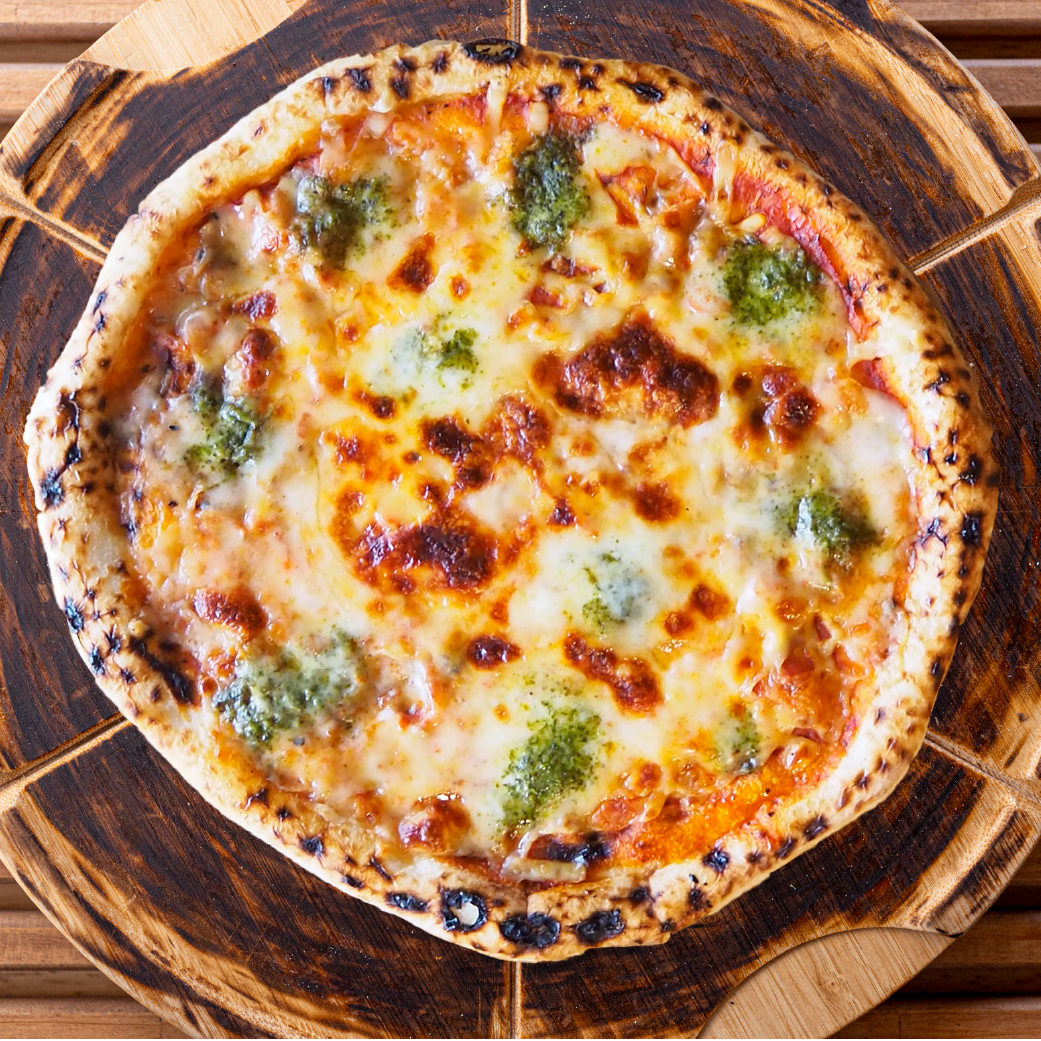 パン屋さんの長時間発酵ピザ マルゲリータ画像