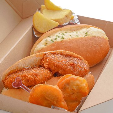 コッペBOX（タマゴ、コロッケ）の画像