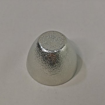 能作　ぐい呑-金箔　錫100％　90ccの画像