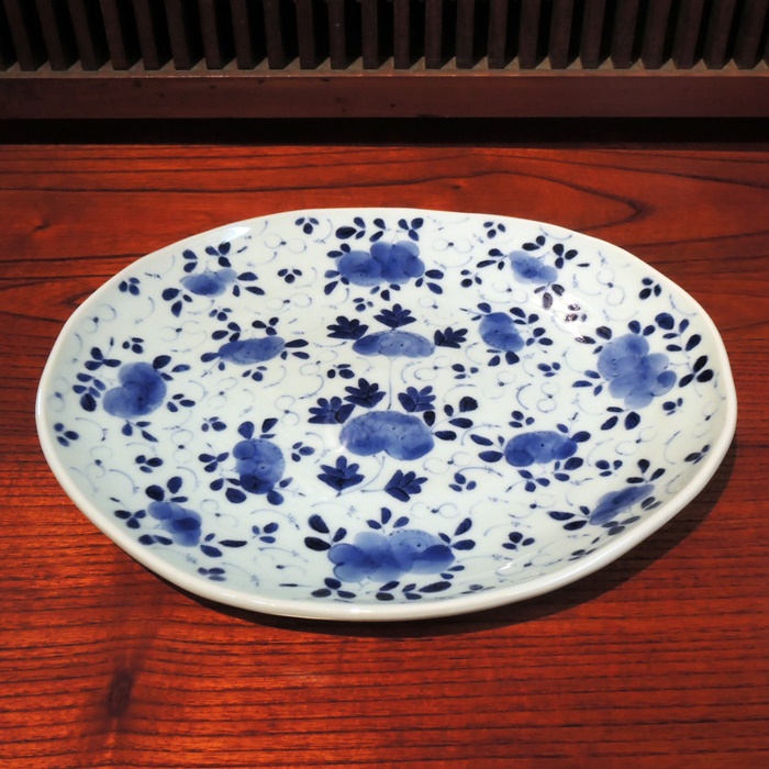 有田　山口洋一工房　小花散し手捻り大皿の画像