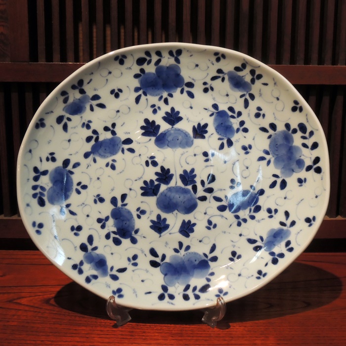 有田　山口洋一工房　小花散し手捻り大皿の画像