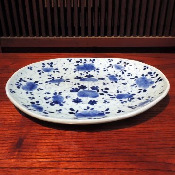 有田　山口洋一工房　小花散し手捻り大皿の画像