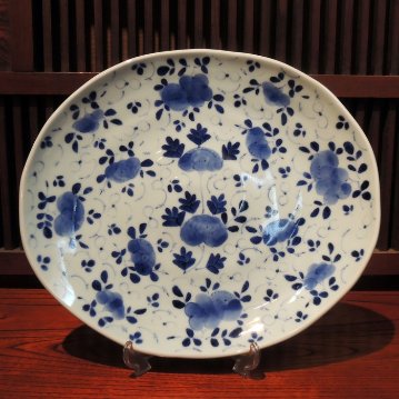 有田　山口洋一工房　小花散し手捻り大皿の画像