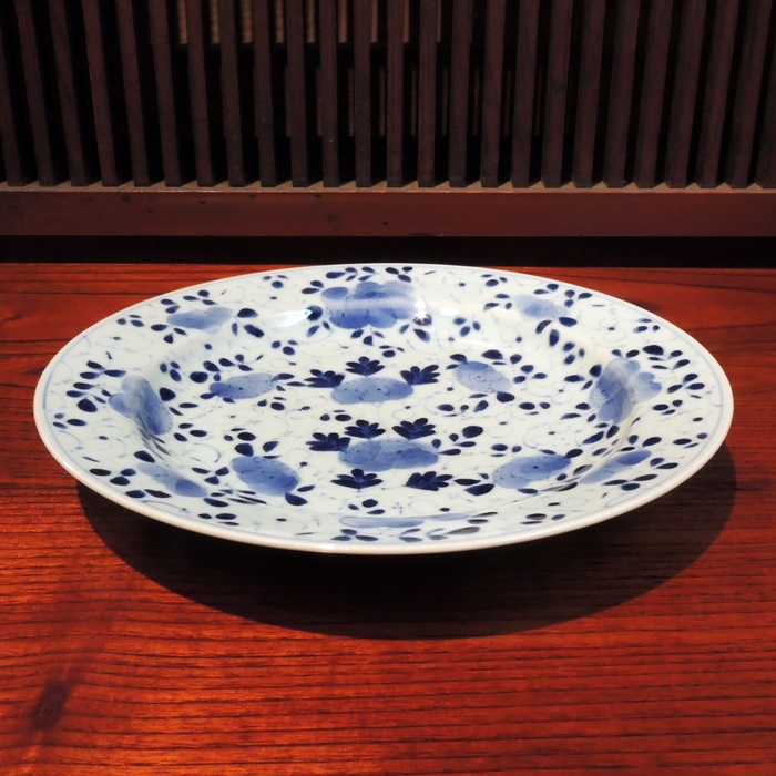 有田　山口洋一工房　小花散し8寸兜皿の画像