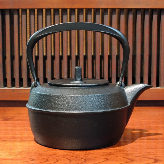 岩鋳　南部鐵器　鉄瓶　ケトルバウム　黒焼付　1.1ℓの画像