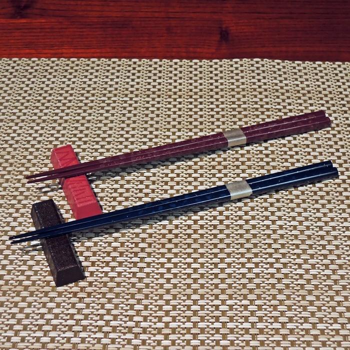 津軽塗 唐塗貝入 夫婦箸・箸置セットの画像