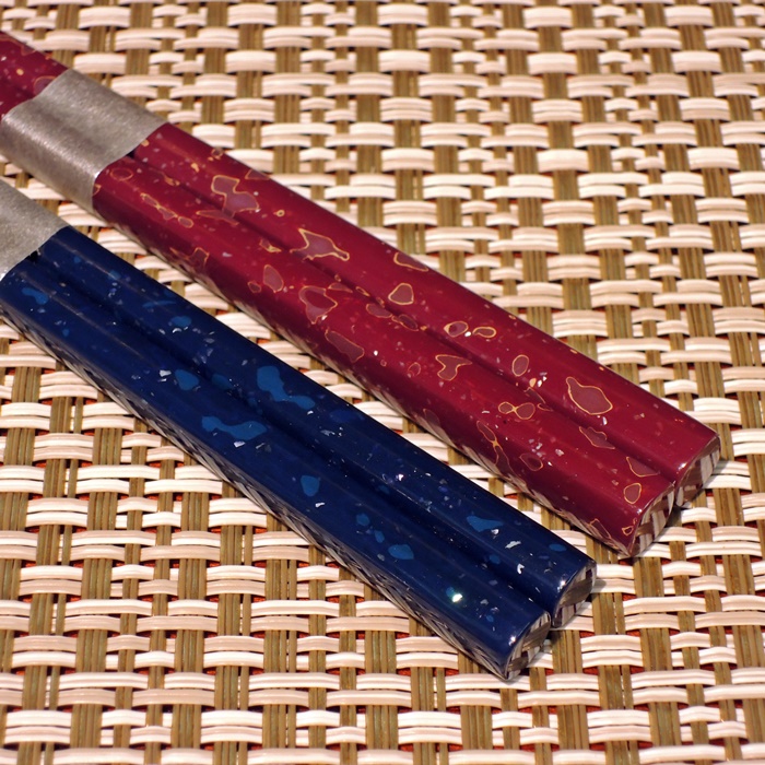 津軽塗 唐塗貝入 夫婦箸・箸置セットの画像