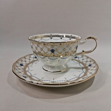 ナルミ　【プリマドンナ】　ティー碗皿（１客）　ボーンチャイナの画像