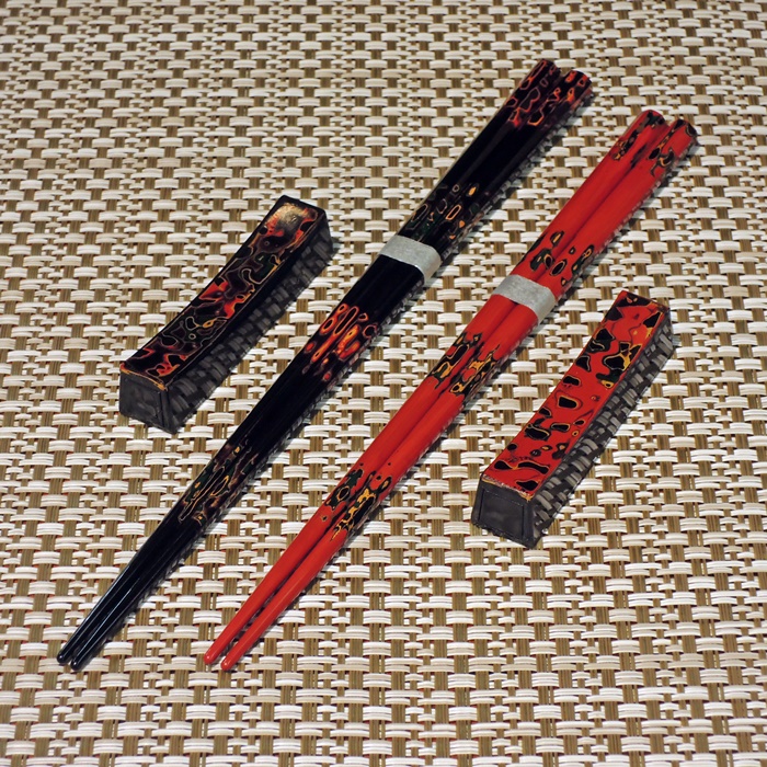 津軽塗 ねぶた 八角夫婦箸・箸置セットの画像