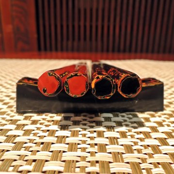 津軽塗 ねぶた 八角夫婦箸・箸置セットの画像