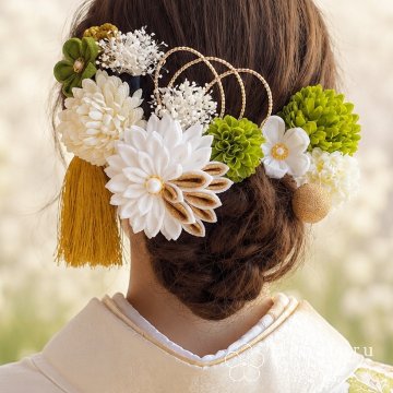 つまみ細工髪飾り 華ダリア 緑 白 ゴールド｜成人式 卒業式 結婚式 和装の画像