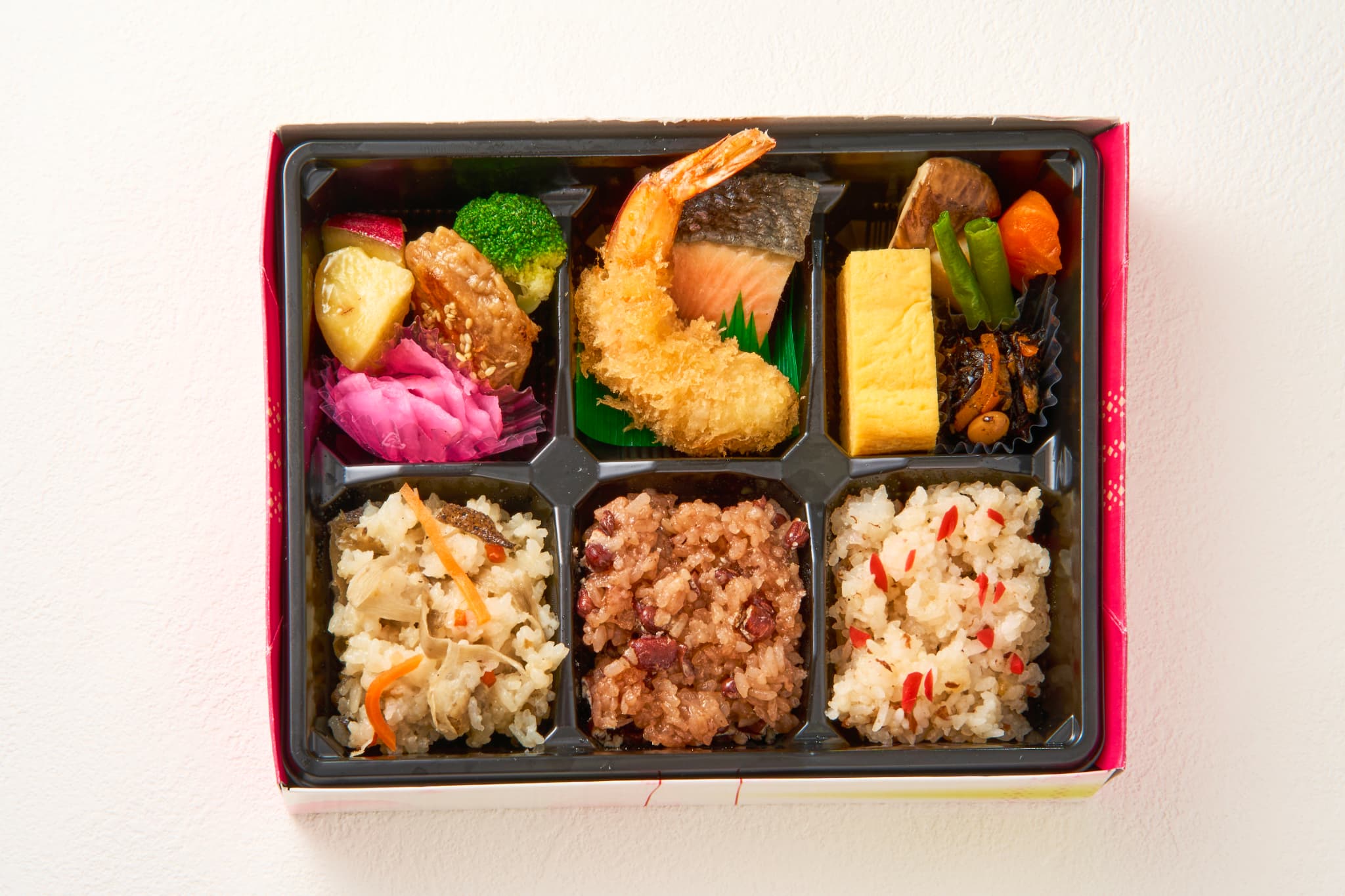 3種ごはんの幕の内弁当　海老フライ入りの画像