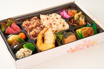 秋　幕の内弁当　海老フライ入りの画像