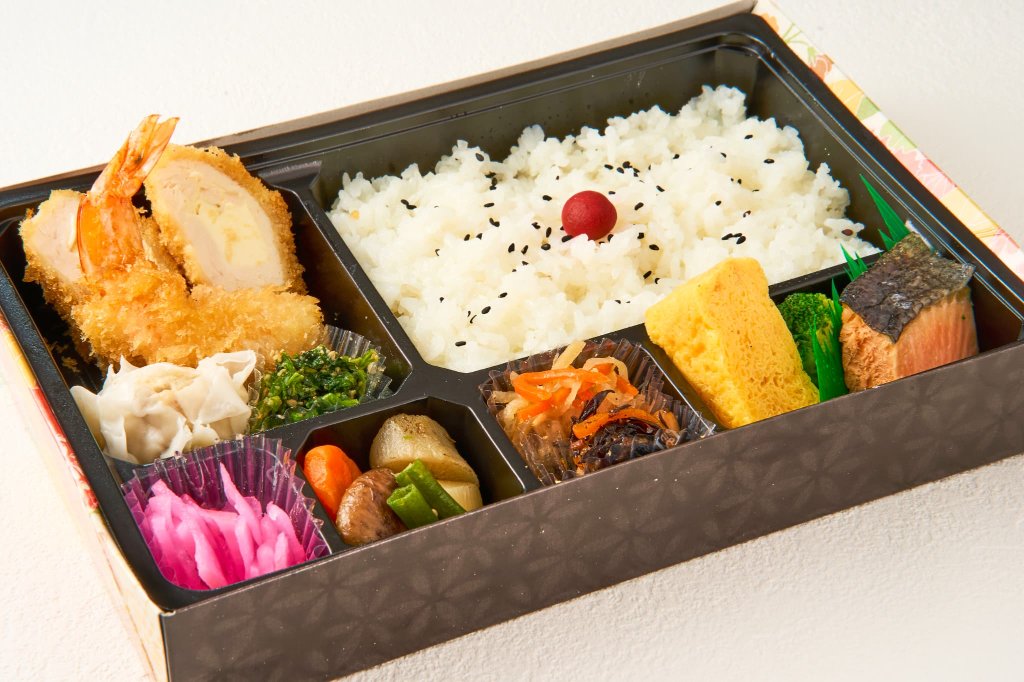 ひなた弁当 海老フライ入りの画像