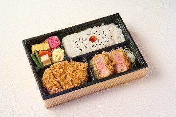 ロースカツと上ヒレカツ弁当の画像