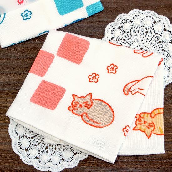 さいか　ガーゼハンカチタオル（ごろごろ猫）レッドの画像