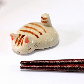 豆屋　箸置き（平たい猫　トラ）画像