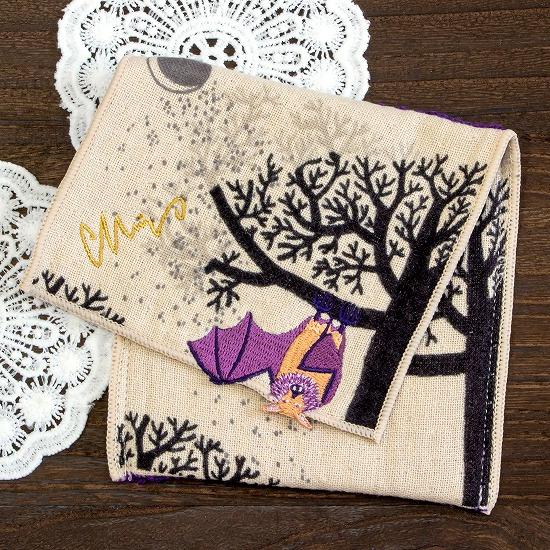 moritaMiW　ポーチハンカチ（爪みたいな月夜のコウモリ）の画像