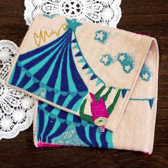 moritaMiW　ポーチハンカチ（サーカス・スターのナマケモノ）の画像