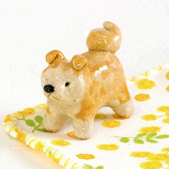 豆屋　箸置き（秋田犬　仔犬　立ち）の画像